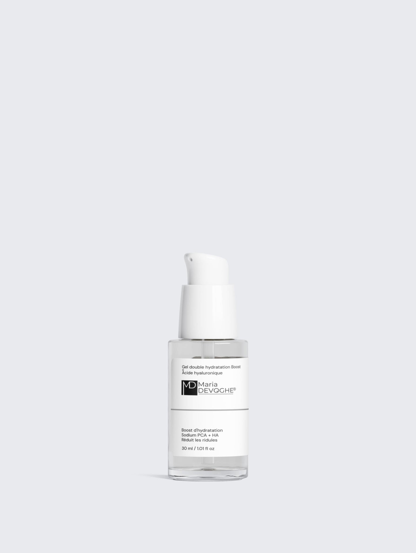 Gel double hydratation +HA – flacon-pompe blanc sur fond gris, soin lissant et repulpant pour la peau.