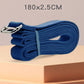 Ceinture de résistance pour yoga et étirements sportifs, bleue, pliée et bouclée sur une surface, largeur 2,5 cm et longueur 180 cm.
