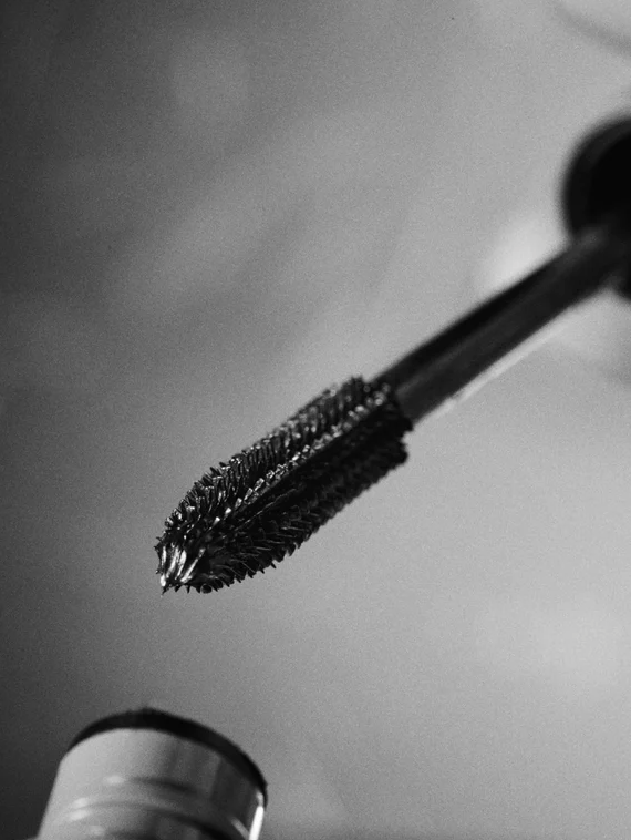 Lengthening and volumizing mascara