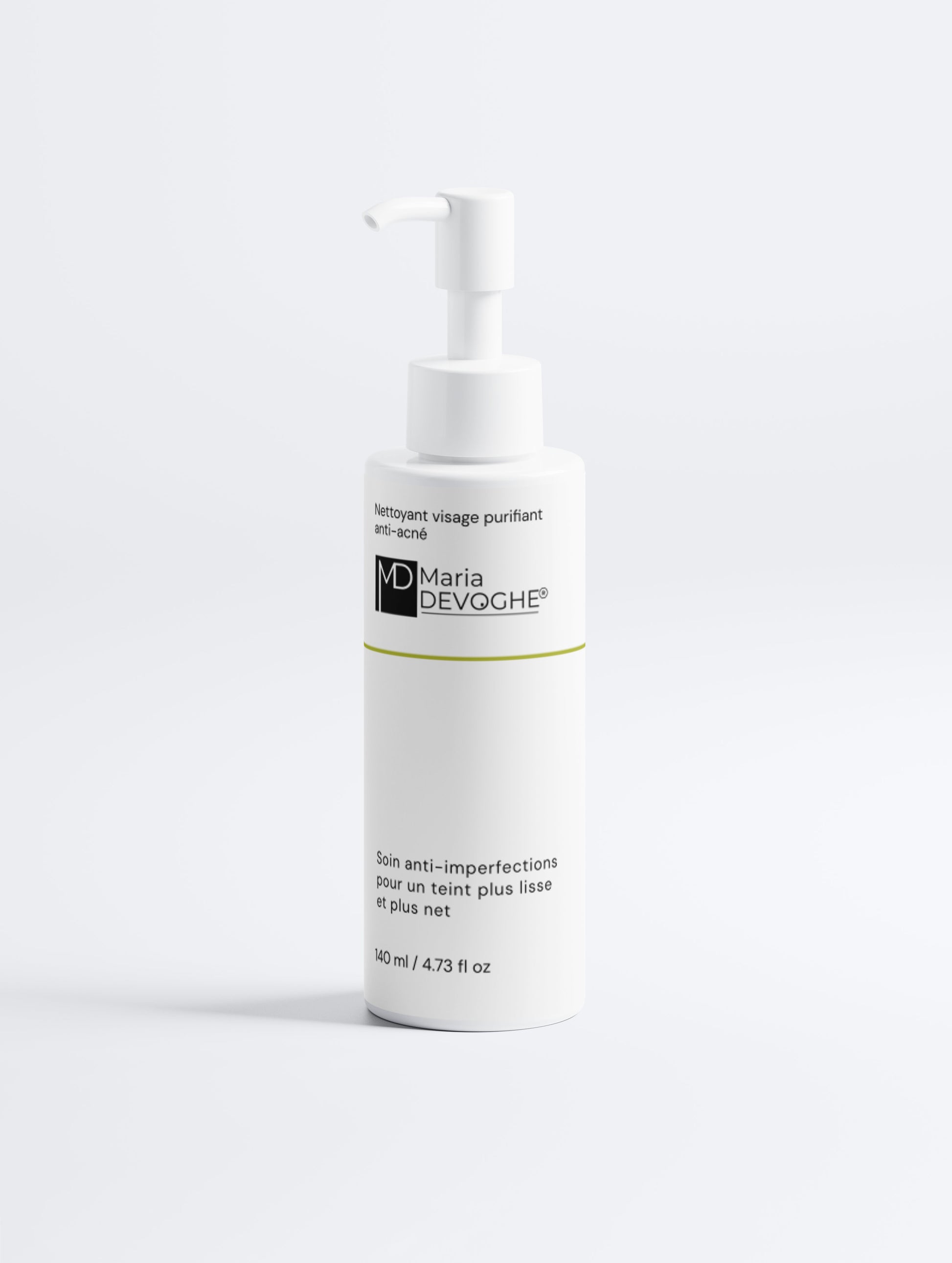 Nettoyant visage purifiant anti-acné en flacon pompe blanc, texte lisible et ligne verte décorative.